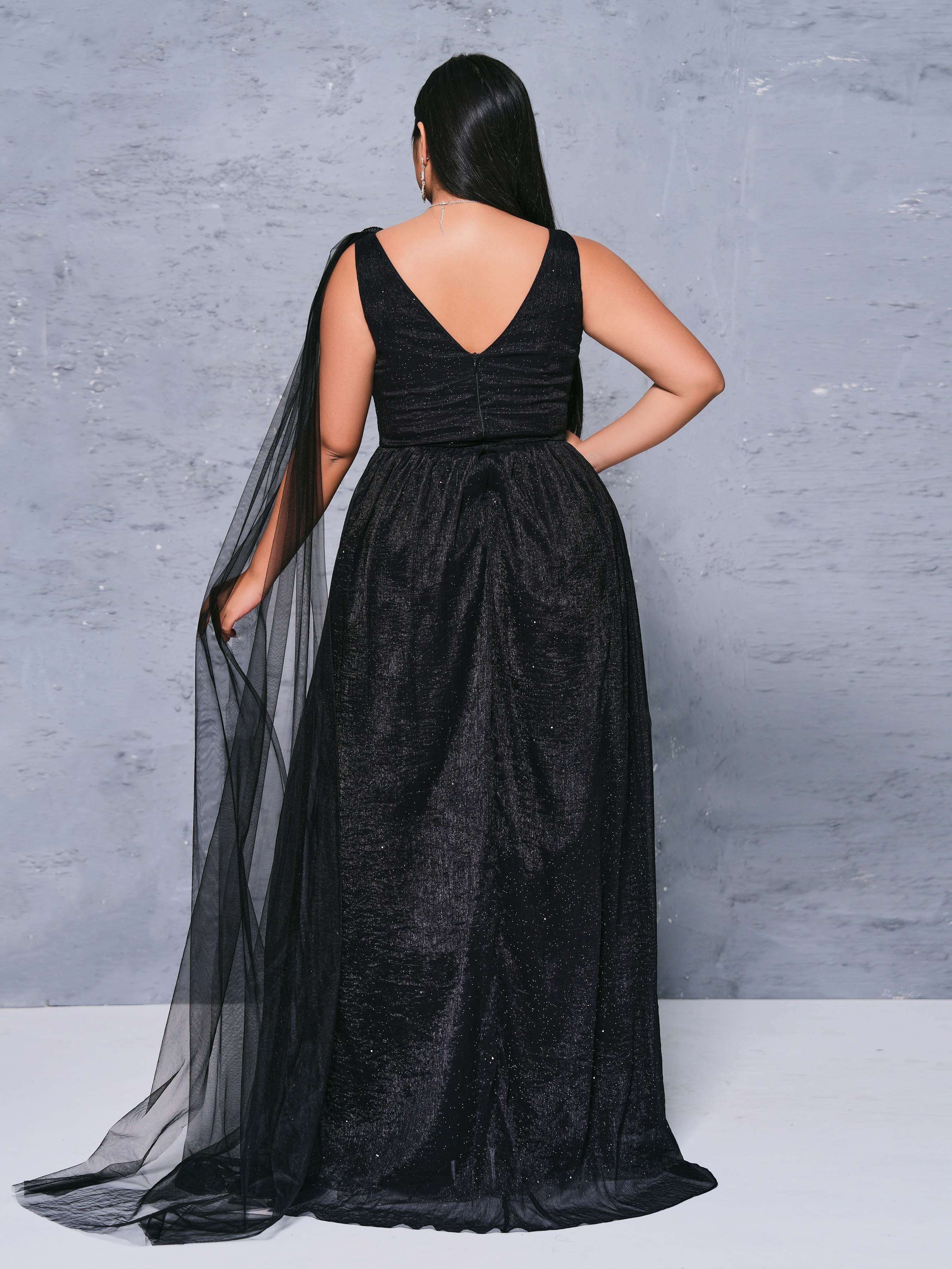 Plus V-neck Sleeveless Appliqued A-line Dress PRX70173